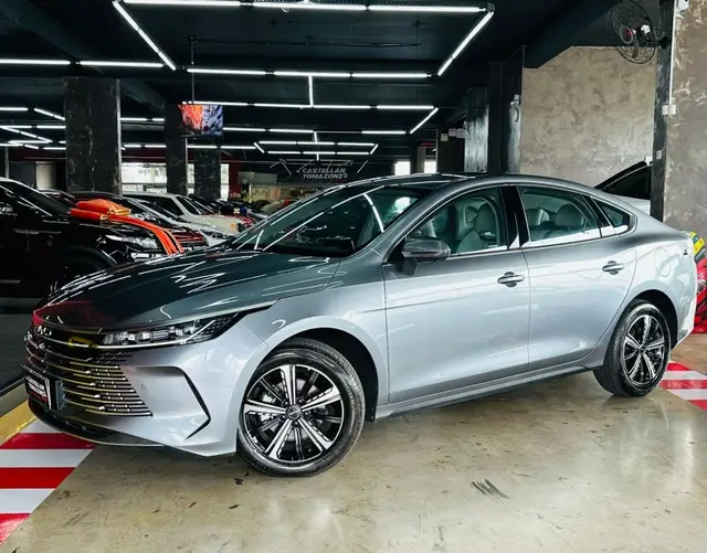 Carro BYD King 2025 DM-i GS