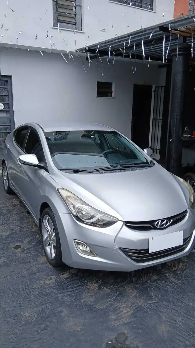 Carro Hyundai Elantra 2012 Sedan 1.8 GLS (aut)