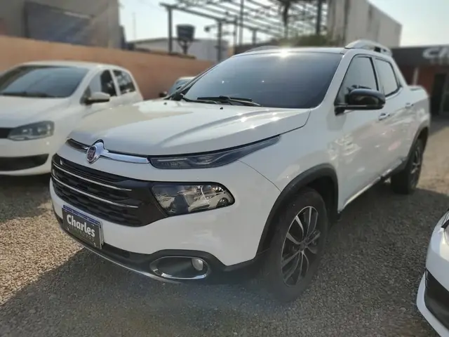 Carro Fiat Toro 2019 Volcano 2.0 diesel AT9 4x4