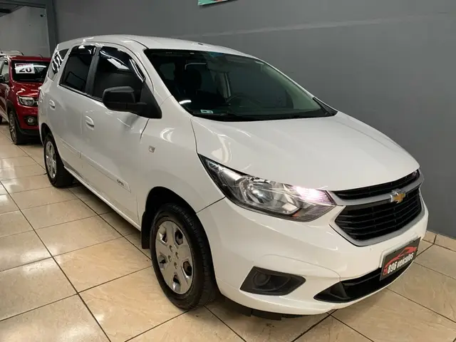 Carro Chevrolet Spin 2023 LS 1.8 (Aut.)