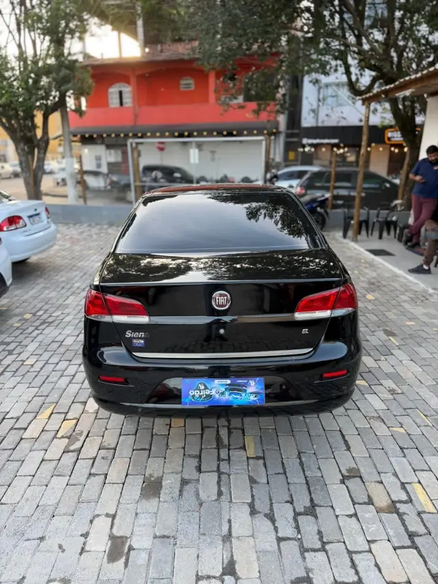 Carro Fiat Siena 2011 Celebration Fire 1.0 8V (Flex)