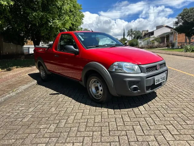 Carro Fiat Strada 2016 Working 1.4 (Flex)