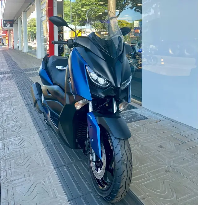 Moto Yamaha XMax 2021 250 (ABS)