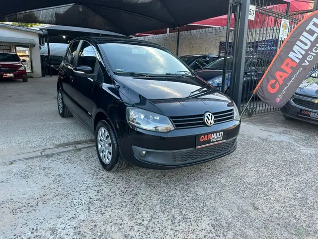 Carro Volkswagen Fox 2014 1.0 TEC (Flex) 4p
