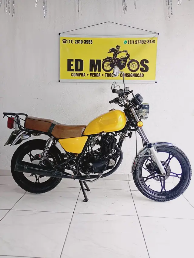 Moto Suzuki Intruder 2013 125