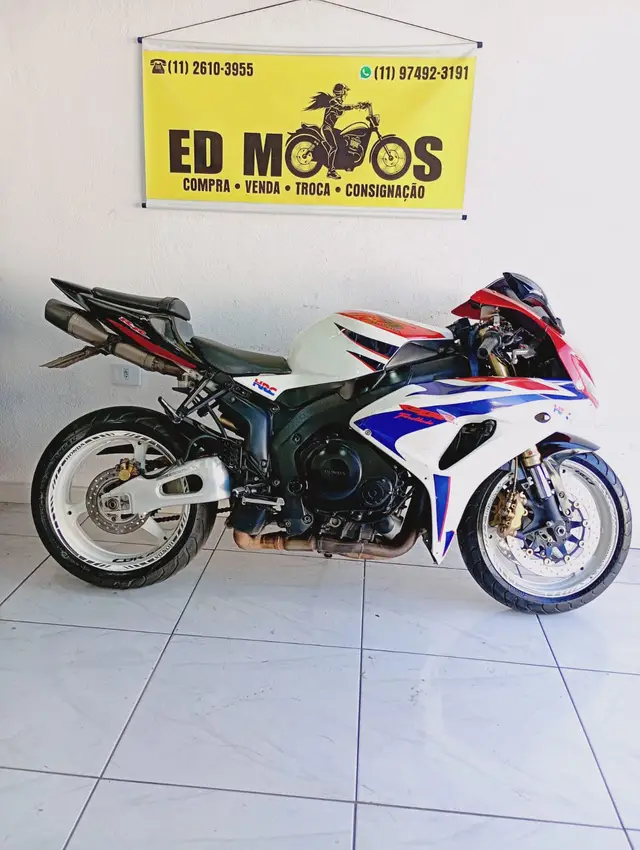 Moto Honda CBR 1000RR 2007 Fireblade (Standard)