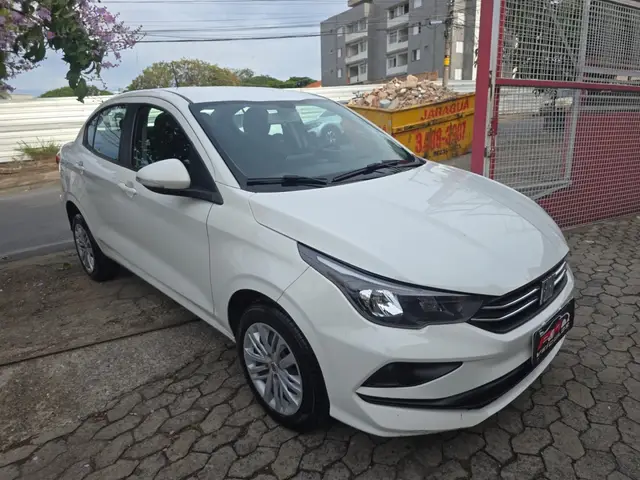 Carro Fiat Cronos 2025 Drive 1.0