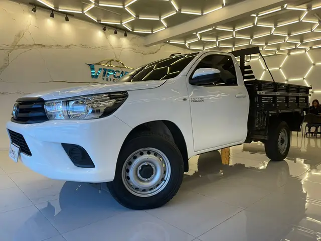 Carro Toyota Hilux Cabine Simples 2024 Chassi 4x4 2.8 Diesel