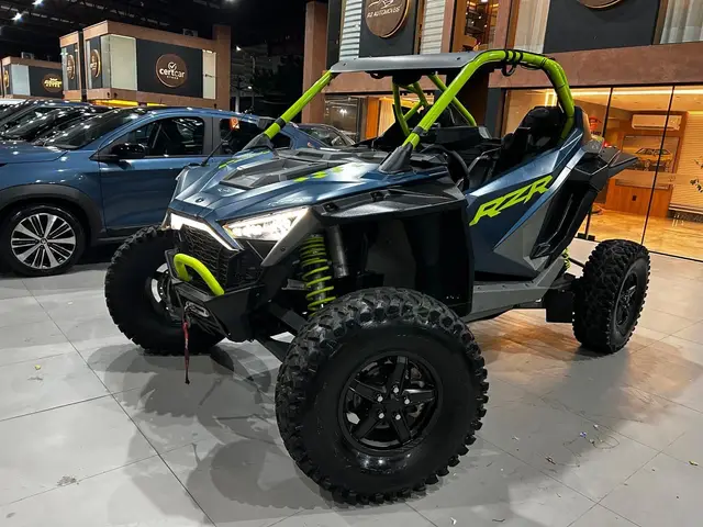 Moto Polaris RZR 2022 1000cc Turbo (Aut)