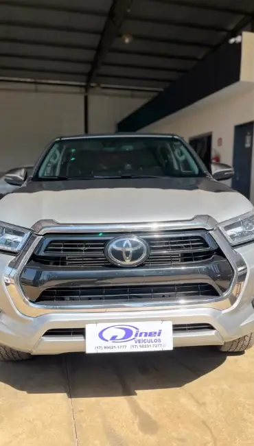 Carro Toyota Hilux Cabine Dupla 2021 SRX 2.8 TDI CD 4x4 (Aut)