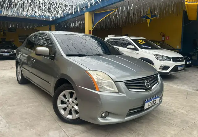 Carro Nissan Versa 2014 1.6 16V S (Flex)