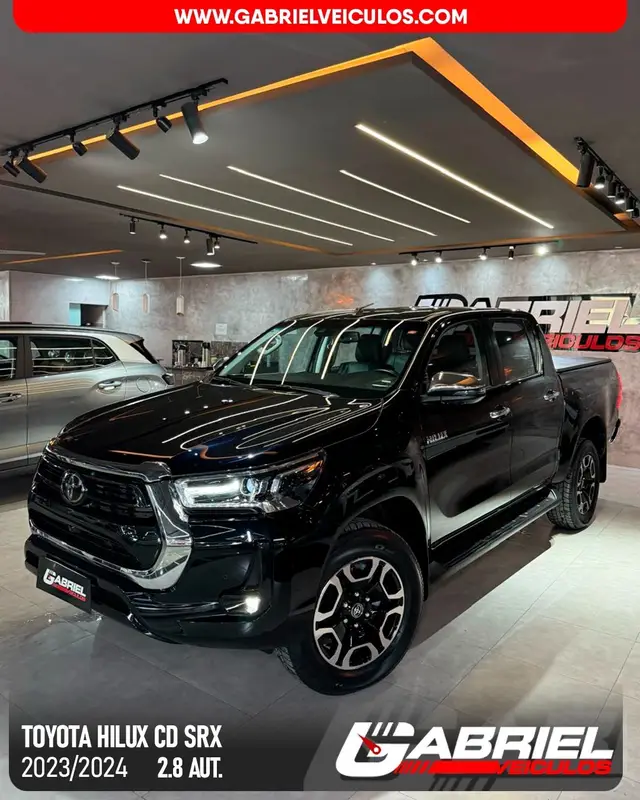 Carro Toyota Hilux Cabine Dupla 2024 SRX 4x4 2.8 Diesel