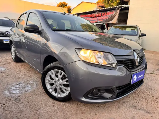 Carro Renault Logan 2016 Authentique 1.0 16V (flex)