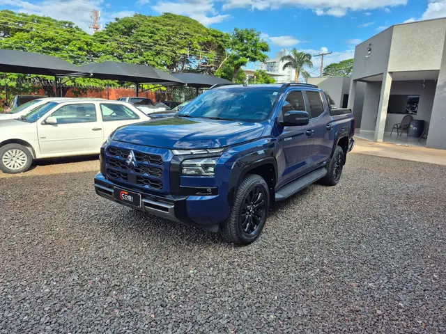 Carro Mitsubishi Triton 2026 Katana