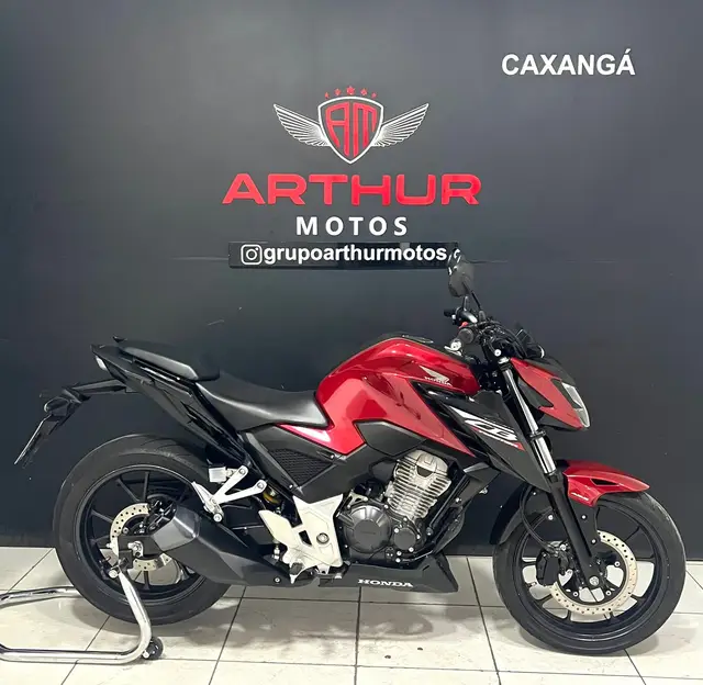 Moto Honda CB 300F Twister 2025 (ABS)