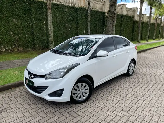 Carro Hyundai HB20S 2015 1.6 Comfort Plus (Flex)