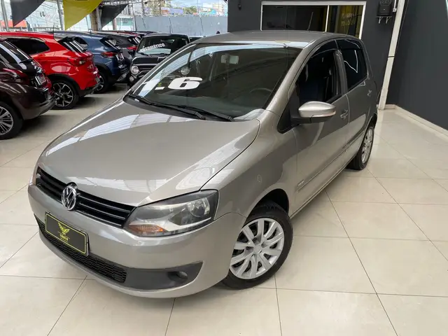 Carro Volkswagen Fox 2012 1.6 VHT (Flex)