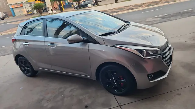 Carro Hyundai HB20 2017 1.6 Premium (Aut) (Flex)