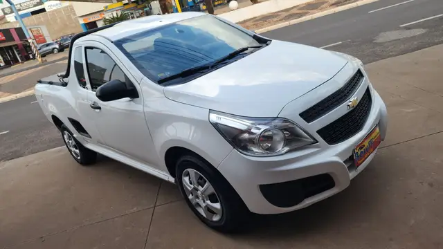 Carro Chevrolet Montana 2017 LS 1.4 (Flex)