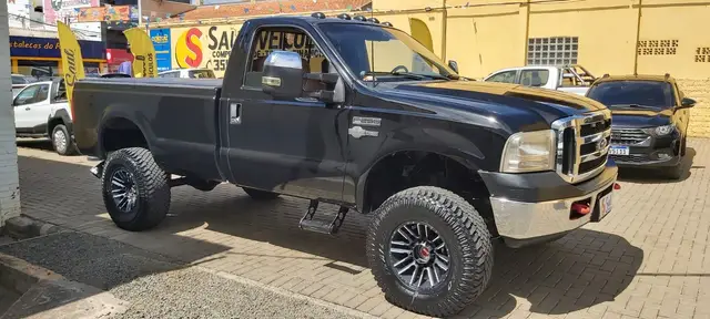 Carro Ford F-250 2009 XLT 4x2 3.9 (Cab Simples)