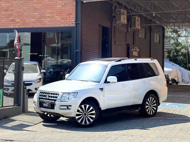 Carro Mitsubishi Pajero Full 2016 3.2 DI-D 5D HPE 4WD