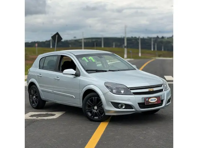 Carro Chevrolet Vectra GT 2011 2.0 8V (Flex)
