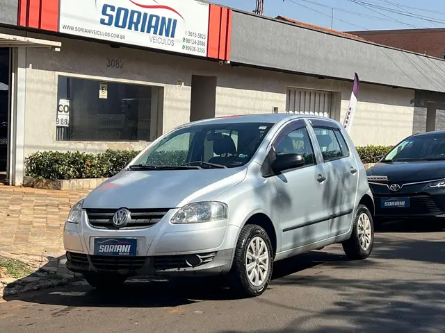 Carro Volkswagen Fox 2009 Trend 1.0 8V (Flex)