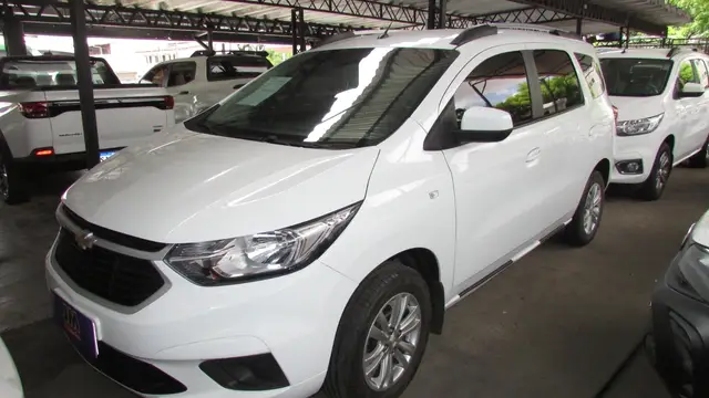 Carro Chevrolet Spin 2023 LT 1.8 (Aut.)