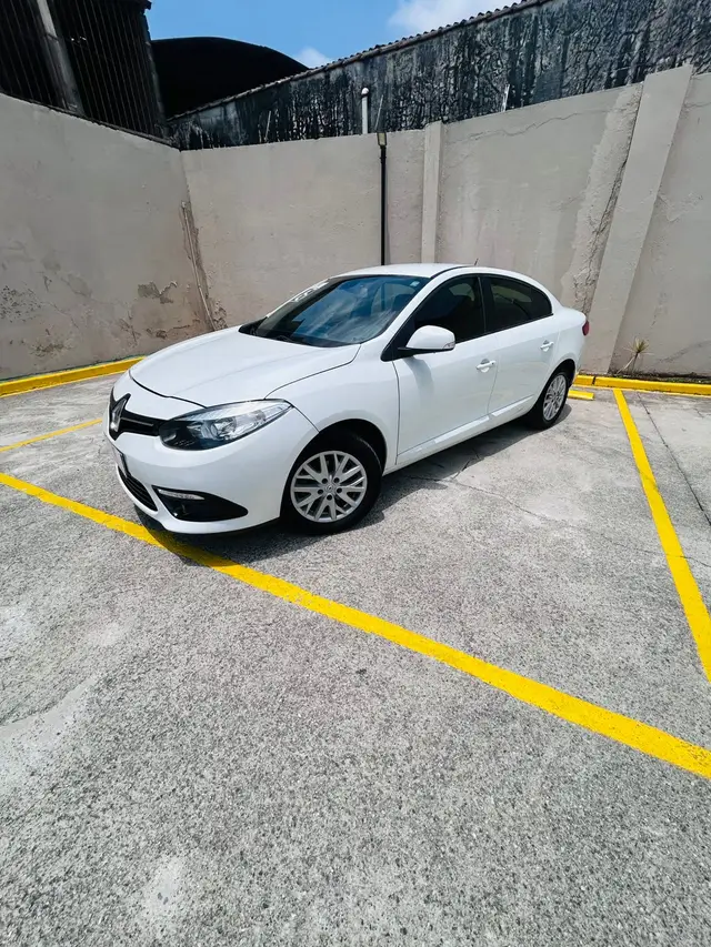 Carro Renault Fluence 2016 2.0 16V Dynamique Plus X-Tronic (Flex)