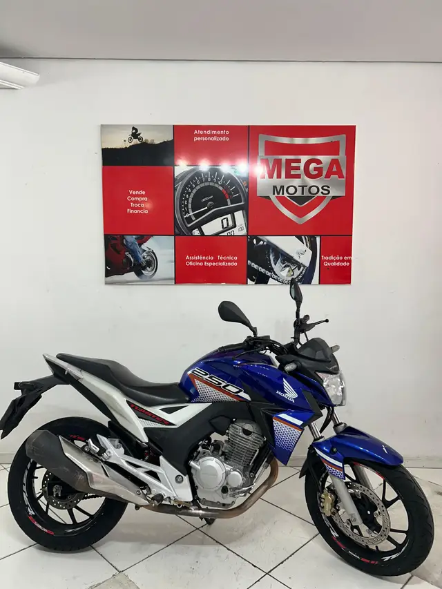 Moto Honda CB 250F Twister 2022 (CBS)