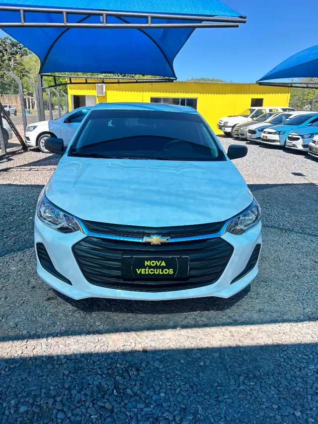 Carro Chevrolet Onix 2023 LT 1.0