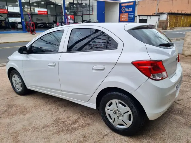 Carro Chevrolet Onix 2016 1.0 LT SPE/4