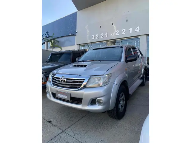 Carro Toyota Hilux Cabine Dupla 2013 Hilux 3.0 TDI 4x4 CD SR (Aut)