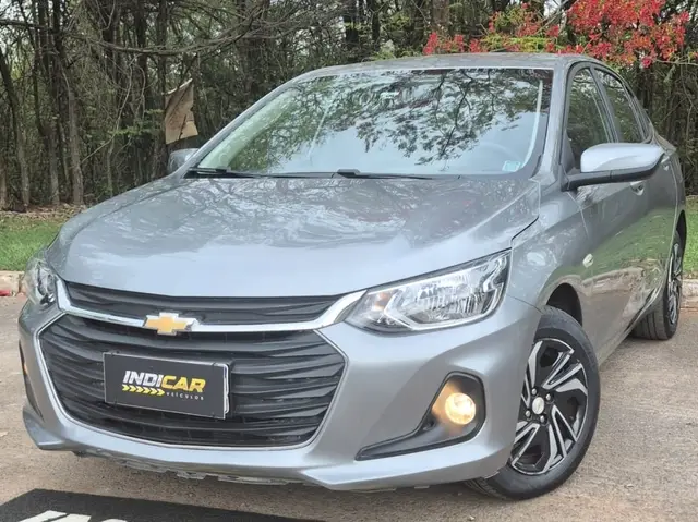 Carro Chevrolet Onix Plus 2024 LT 1.0
