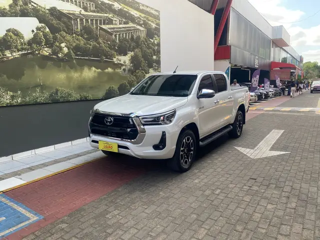 Carro Toyota Hilux Cabine Dupla 2025 SRX 4x4 2.8 Diesel