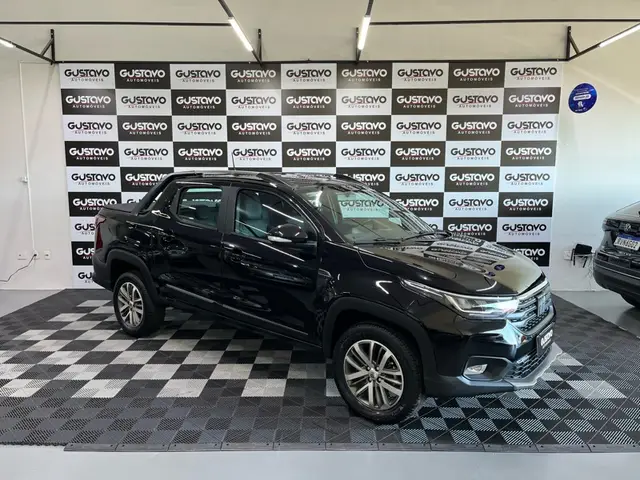 Carro Fiat Strada 2023 Volcano 1.3 8V CD AT