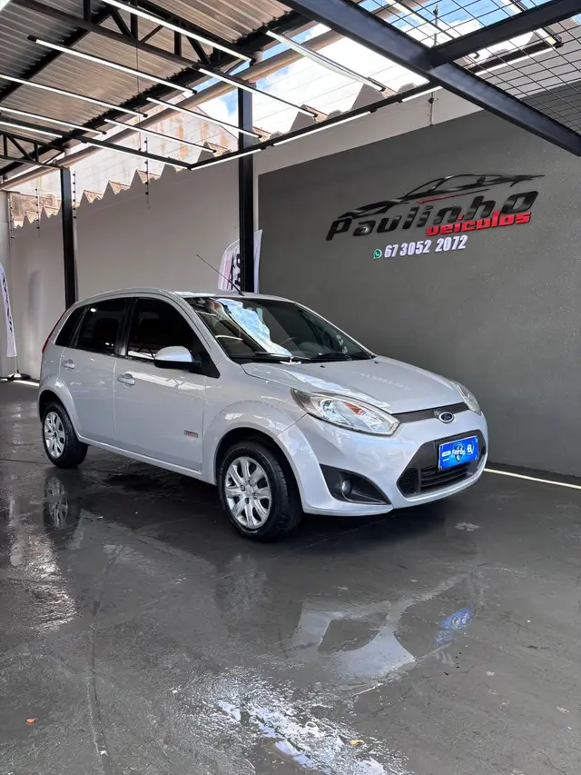 Carro Ford Fiesta Hatch 2013 SE Rocam 1.6 (Flex)