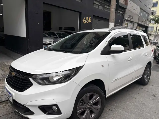 Carro Chevrolet Spin 2023 LS 1.8