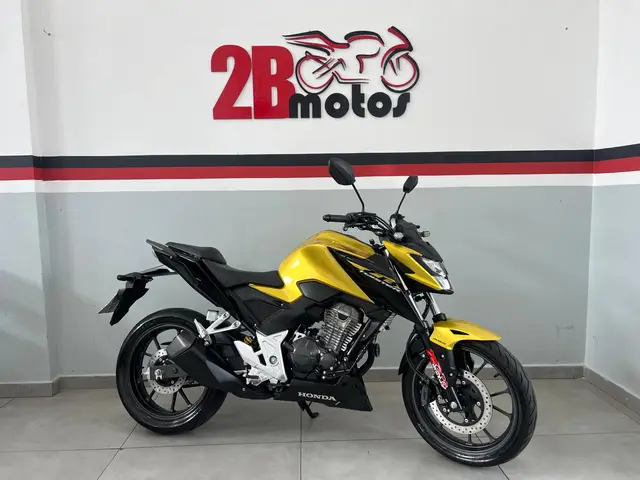 Moto Honda CB 300F Twister 2023 Standard