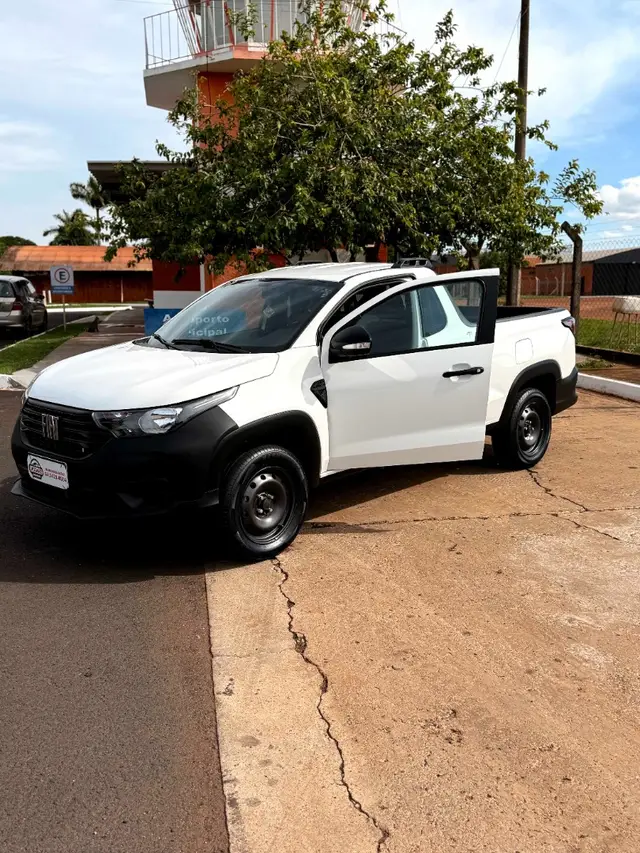 Carro Fiat Strada 2025 Endurance 1.3 Flex 8V CS