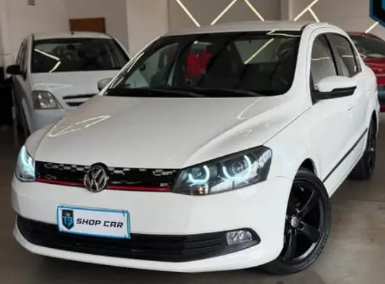 Carro Volkswagen Voyage 2014 1.6 VHT (Flex)