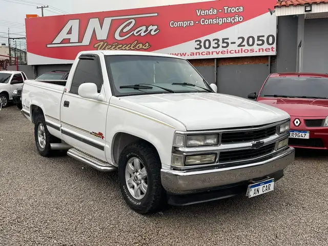 Carro Chevrolet Silverado 1998 DLX 4.1