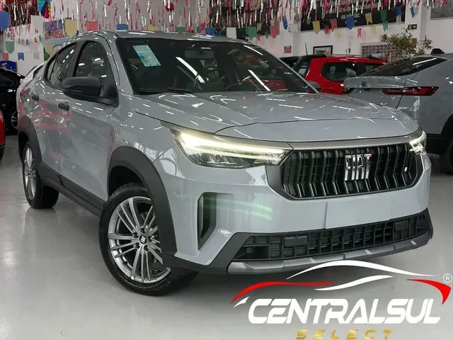Carro Fiat Fastback 2026 Turbo 200