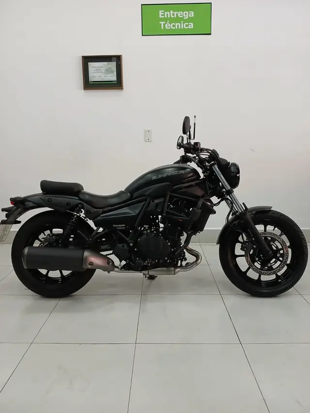 Moto Kawasaki Eliminator 500 2025 500
