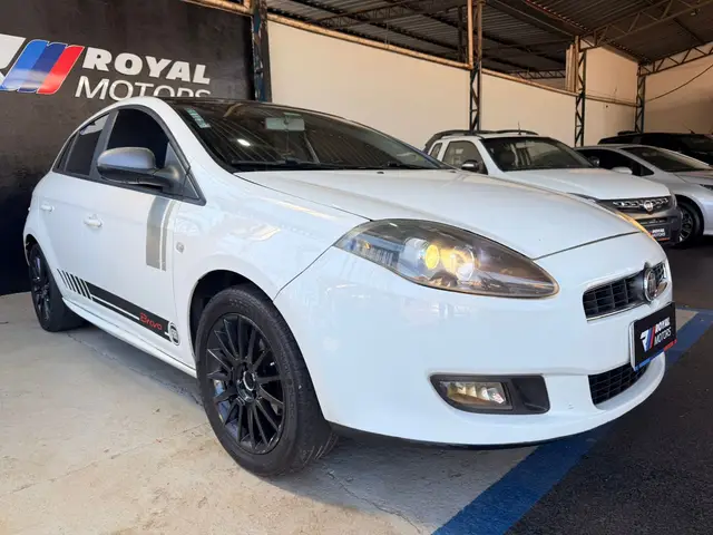 Carro Fiat Bravo 2013 Sporting 1.8 16V (Flex)