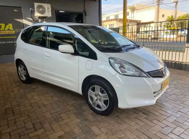 Carro Honda Fit 2013 CX 1.4 16v (Flex)