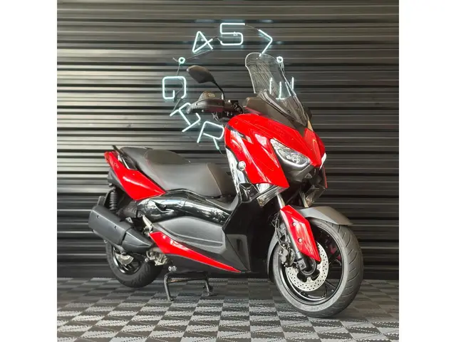 Moto Yamaha XMax 2023 ABS
