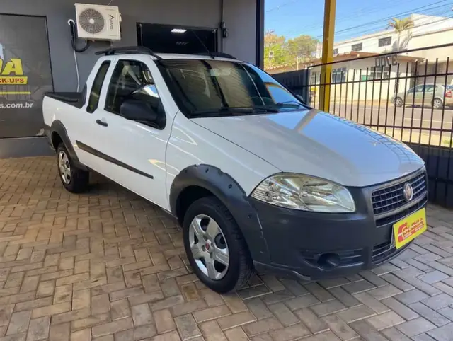 Carro Fiat Strada 2013 Working 1.4 (Flex)