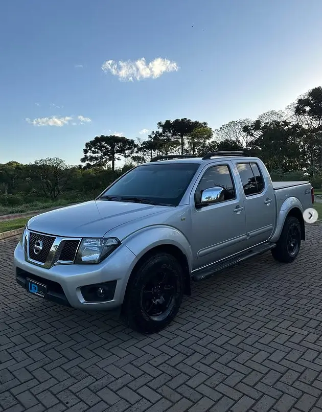 Carro Nissan Frontier 2014 Platinum 2.5 TD CD 4x4