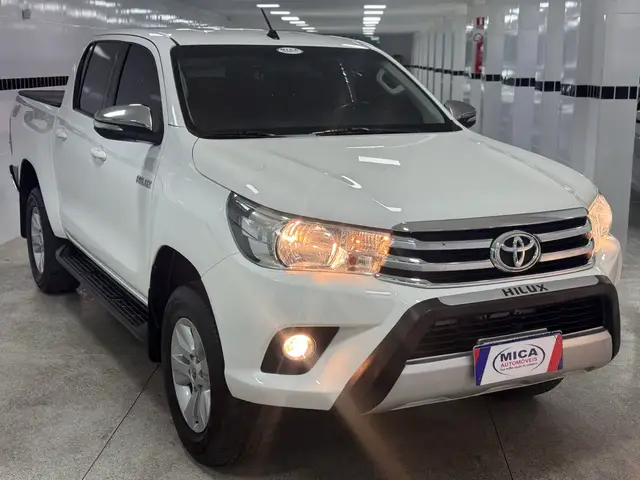 Carro Toyota Hilux Cabine Dupla 2017 Hilux 2.7 SRV CD 4x4 (Flex) (Aut)